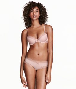 coquine très sexy du 47 en live show